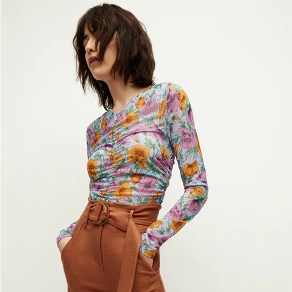 Colorful, fun and flattering Veronica beard top with front and back rouching. - Picture 2 of 10